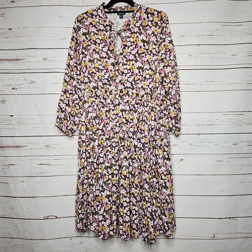 Torrid Challis Front Keyhole Floral Dress
